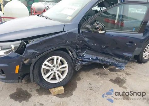 2016 Volkswagen Tiguan S from USA, damaged, VIN WVGAV7AX5GW563607